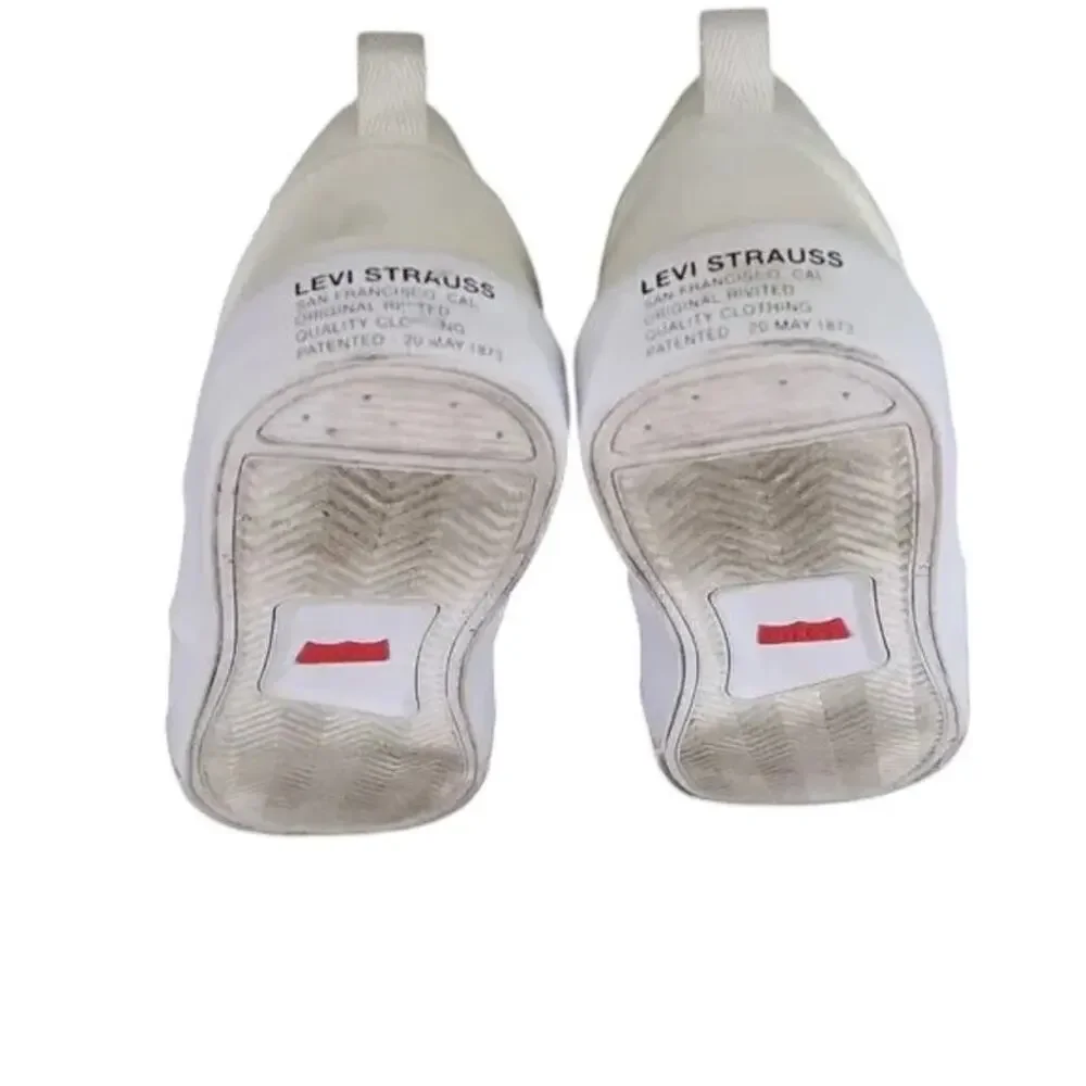 Levis Shoes Mens 9.5 Sneakers Lance Slip On Trainer Casual White Lifestyle Flat